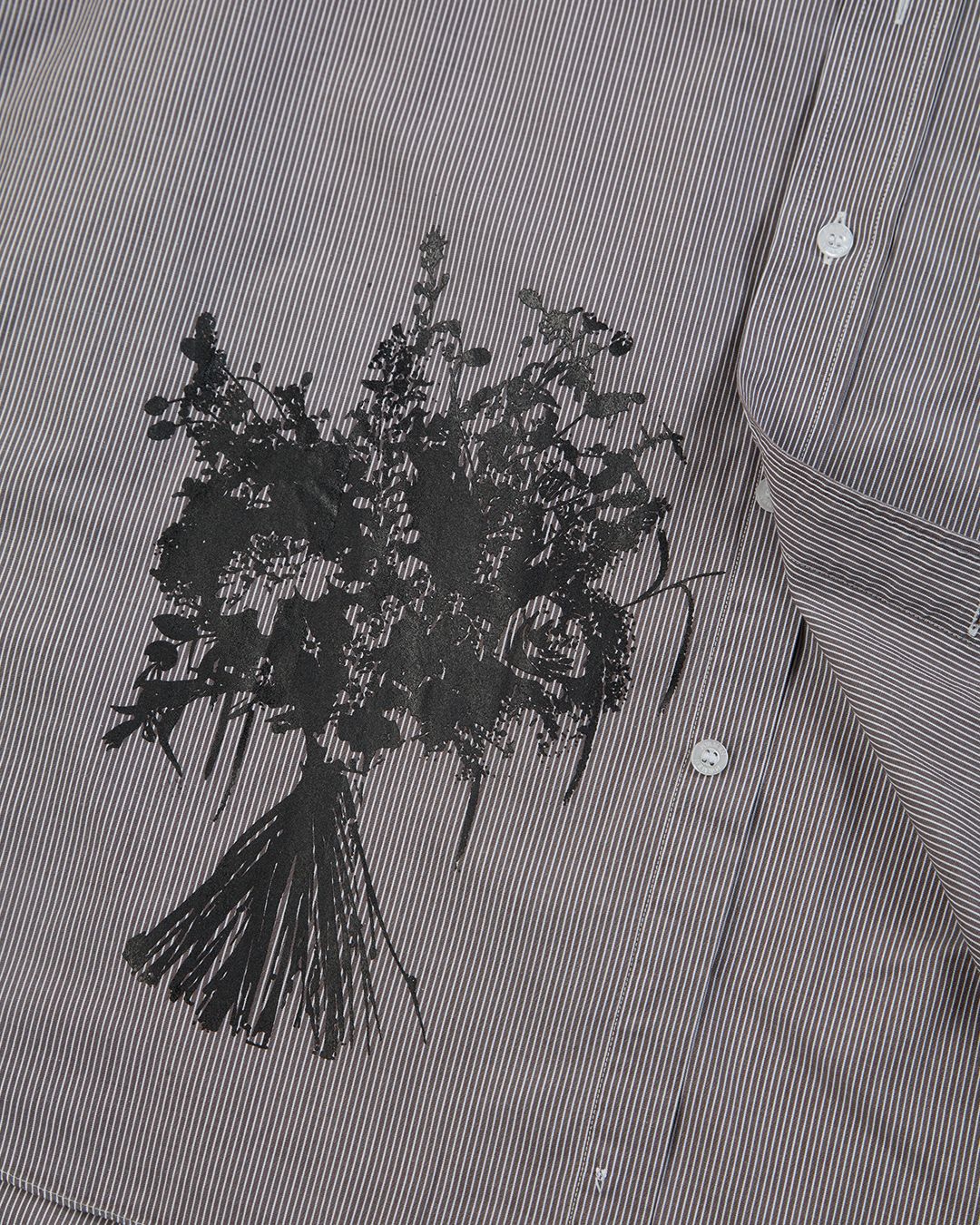 BUY YOUR LOVED ONE FLOWERS back text - L