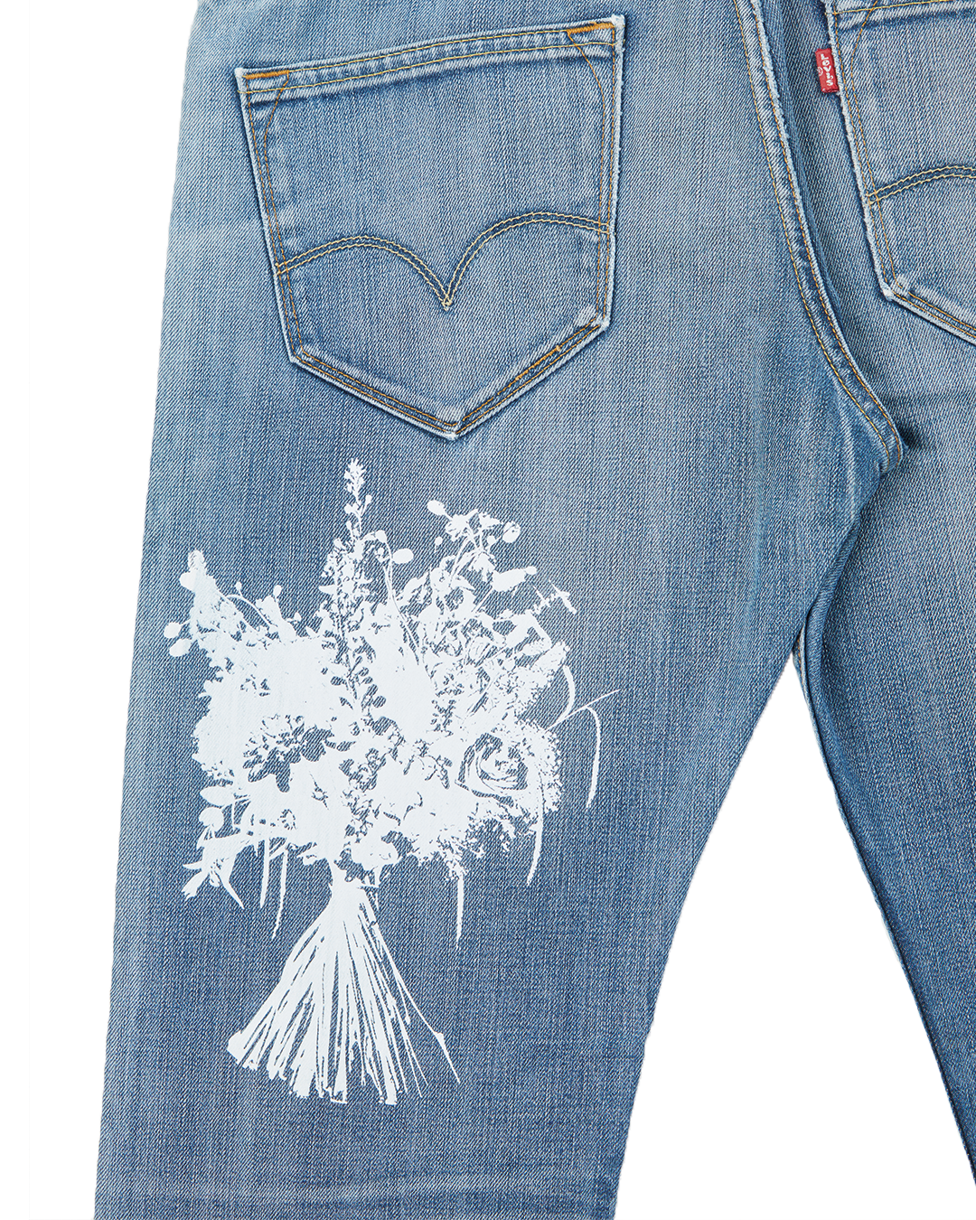 BUY YOUR LOVED ONE FLOWERS Full printed Levi’s W33 L34