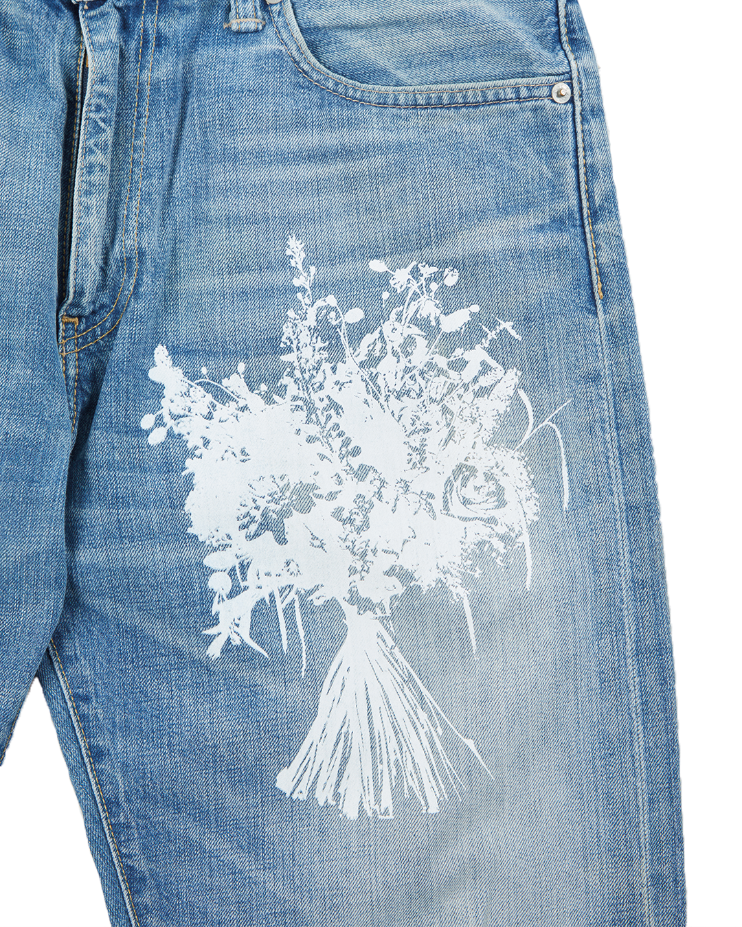 BUY YOUR LOVED ONE FLOWERS Levi’s W34 L34